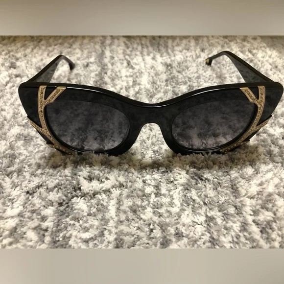 NWOT Alice + Olivia /Delancey Cat-Eye Swarovski® Sunglasses 